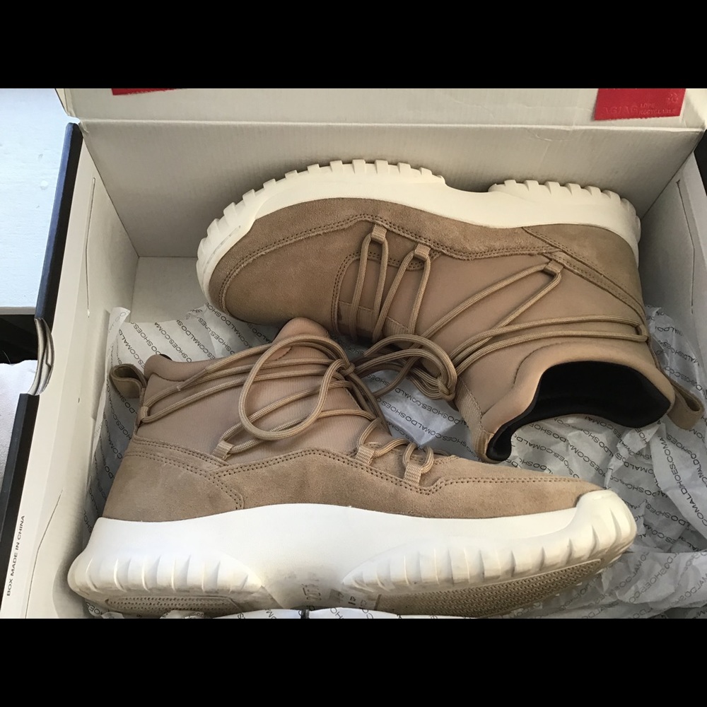 Aldo Bevano-36 Men’s Beige Suede Sneakers